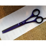 Jaguar Pastall Plus "Purple" 5" 40 tooth White Line Comfort class thinner or texturing scissor.